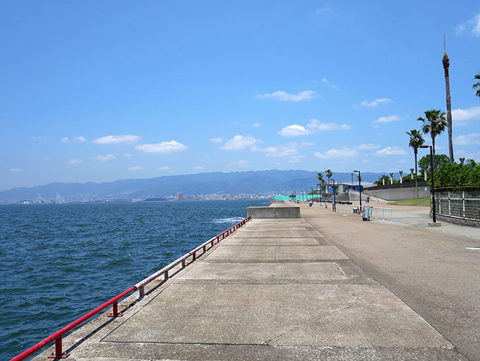 鳴尾浜臨海公園海づり広場・神戸方面