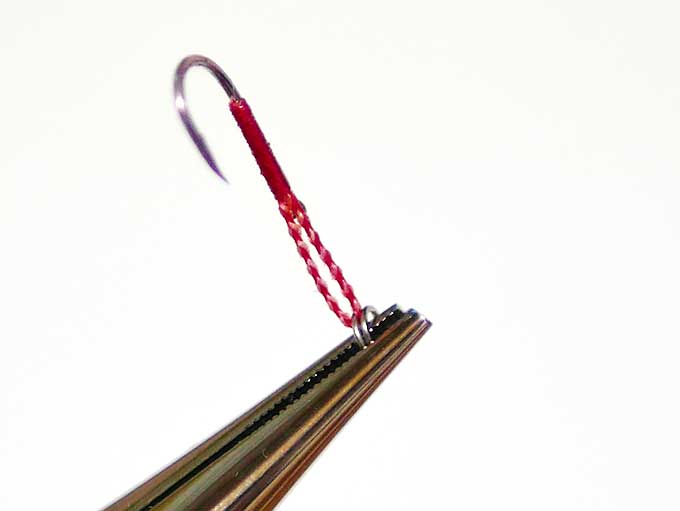 アシストフックをスプリットリングに取り付ける