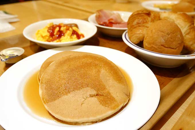朝食を頂きます!!