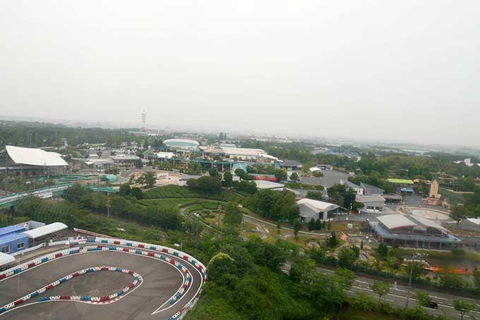 遊園地側の景色