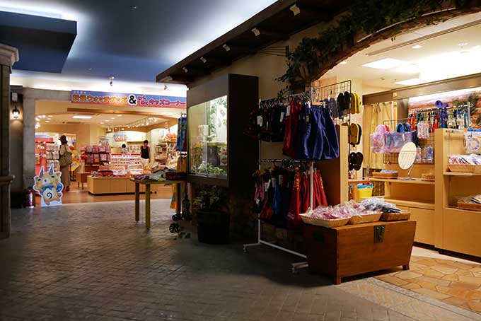 ラグーナのお土産を買います