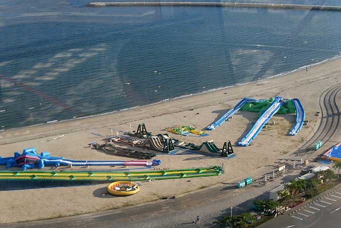 観覧車から眺めるラグーナのビーチパーク