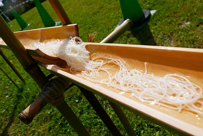 流れてくる素麺!!