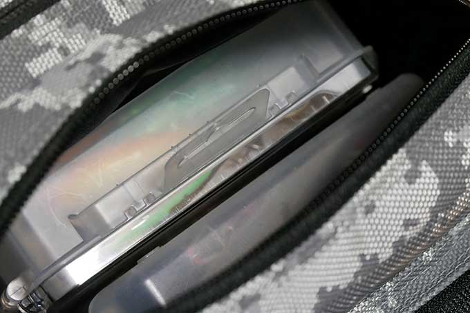 ルアーケース2個が入る