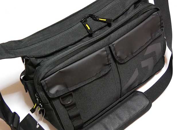 ダイワ:ショルダーバッグ(C)