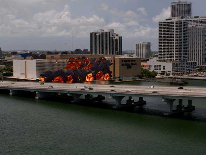 爆破された通信施設