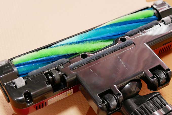 ブラシも綺麗で取り外し可能