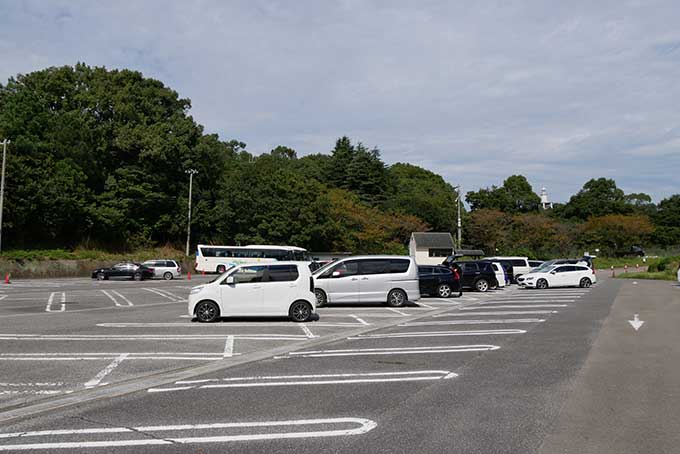 みさき公園の駐車場に到着