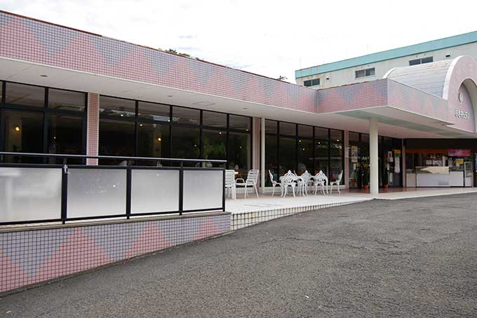 昼食を食べにレストランへ!!