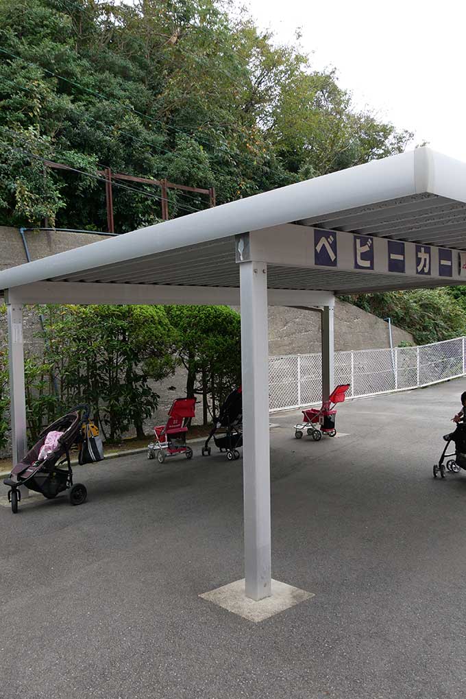 ベビーカー置き場