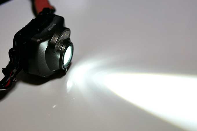 ライト部分は正常