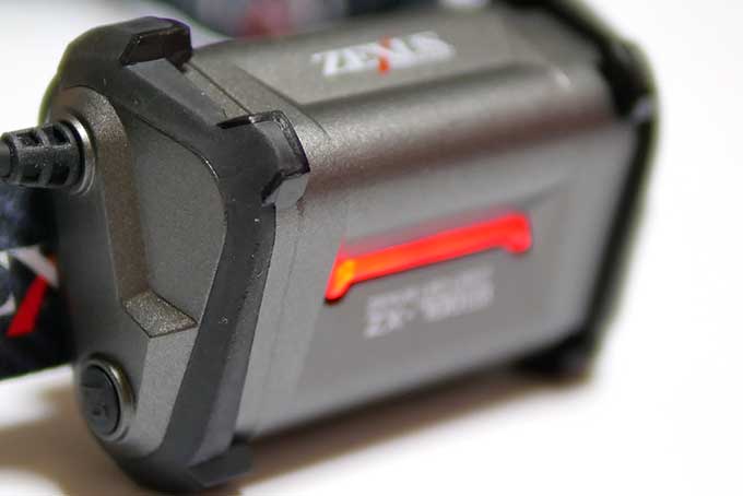 後部認識灯・赤色