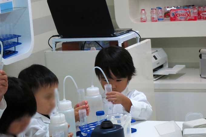 真剣な表情です!!