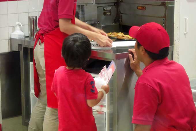 ピザの焼き上がり!!