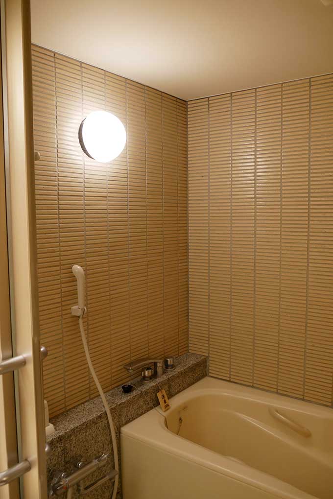 シックなデザインで