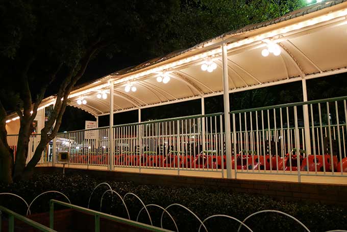 夜のキッズコースター