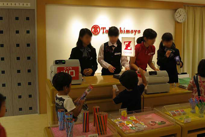 キッザニアの高島屋でお買い物