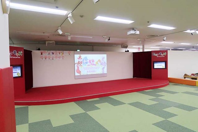 ショーが開催されるステージも!!