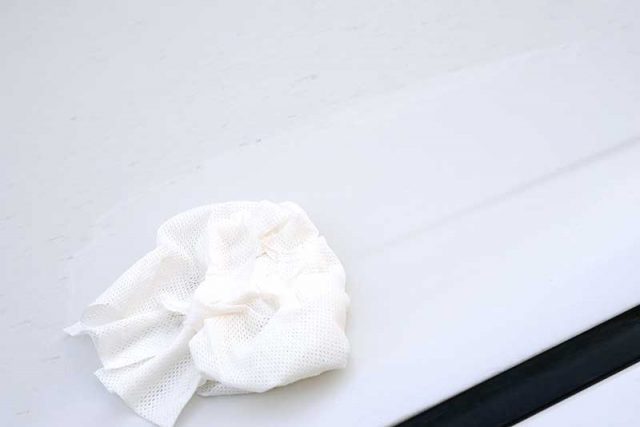 水アカ除去シートで綺麗に落とす