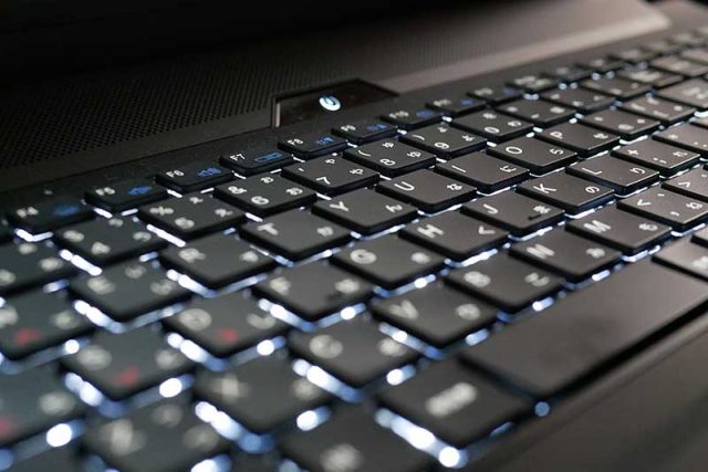 キーボードは光ります