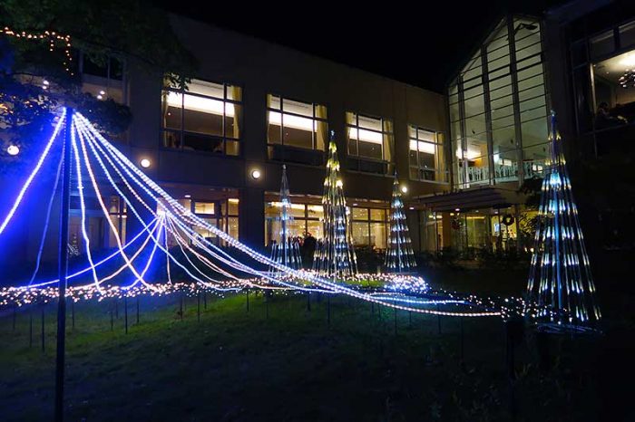 レストランのある建物・S-PLAZAへ