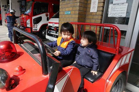 【西宮】小さな消防車で遊べる『西宮消防署』を紹介！！