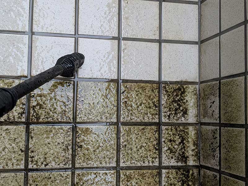 ベランダの作業前と作業後の比較