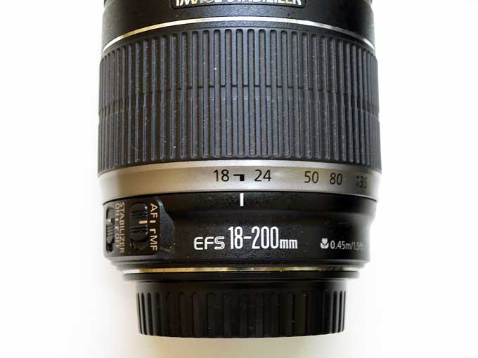 EF-S18-200mm F3.5-5.6 IS